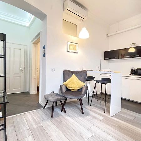 Agape Apartments Zagabria Esterno foto